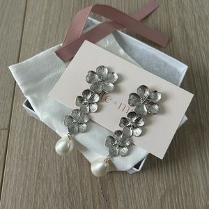 NWT* Kate and Mari Lulu Bridal Earrings Silver